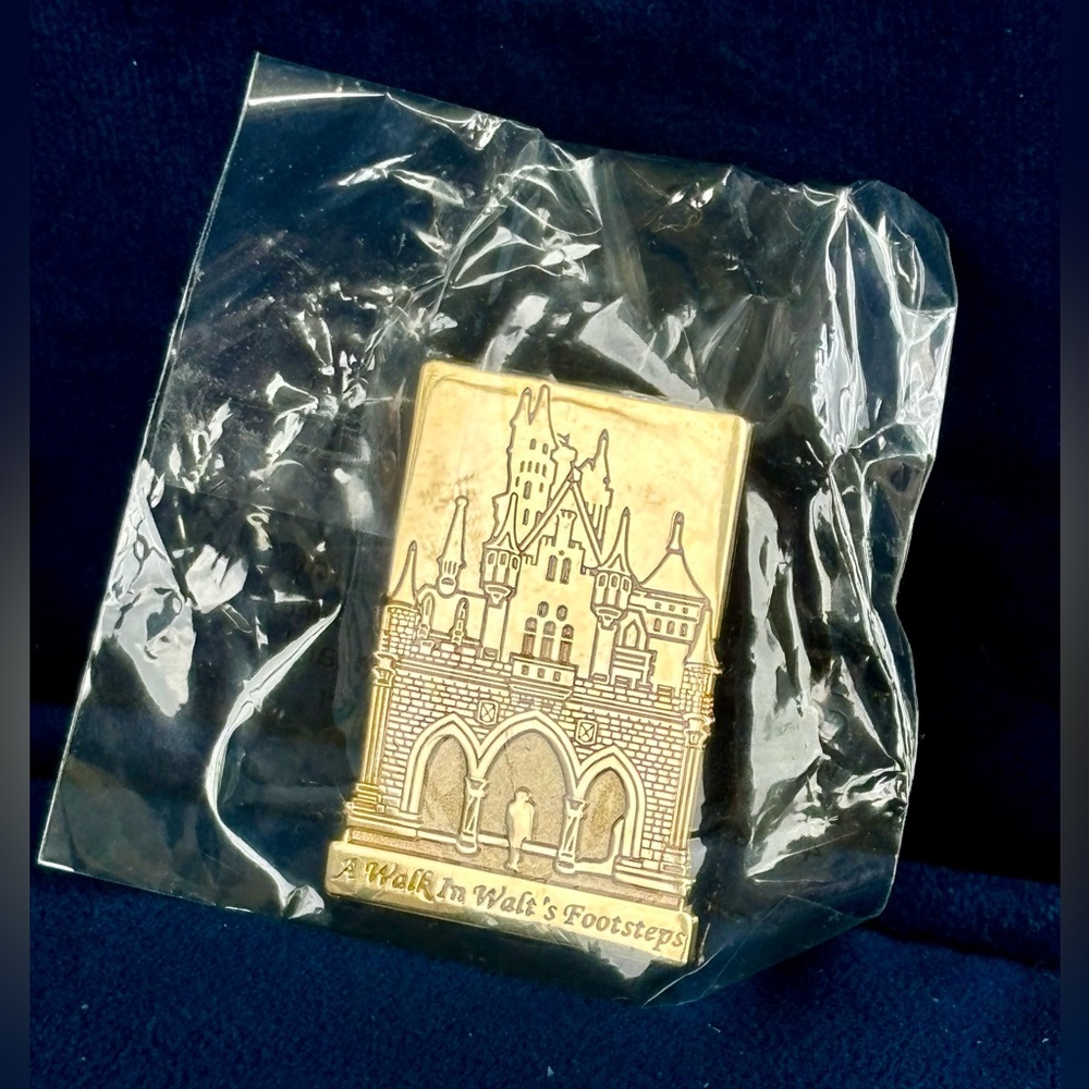 Golden Sleeping Beauty Castle Pin "A Walk in Walt's Footsteps" Disneyland